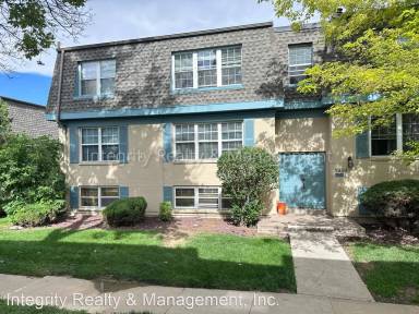 Main picture of 9350 E Girard Ave