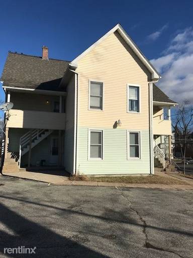 Main picture of 319 Main St