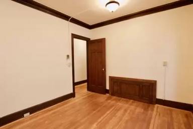 Main picture of 419 Queen Anne Ave N