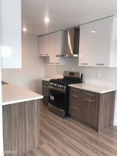 Main picture of 252 S New Hampshire Ave