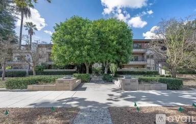 Main picture of 1265 S Orange Grove Blvd