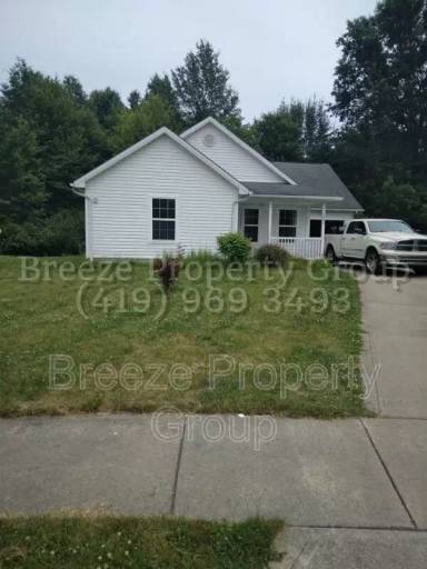 Main picture of 2983 Megan Cir