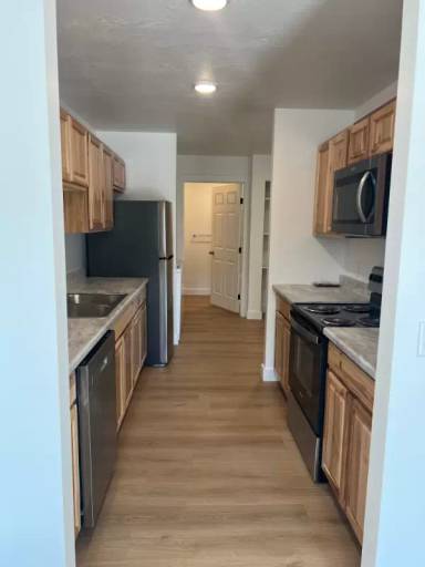 Main picture of 115 Skeels Ave
