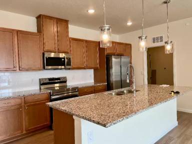 Main picture of 3865 Presidio Pt