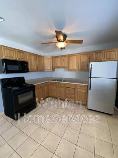 Main picture of 518 W Murray St