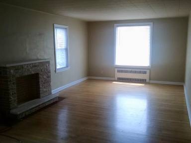 Main picture of 104 E Cecil St