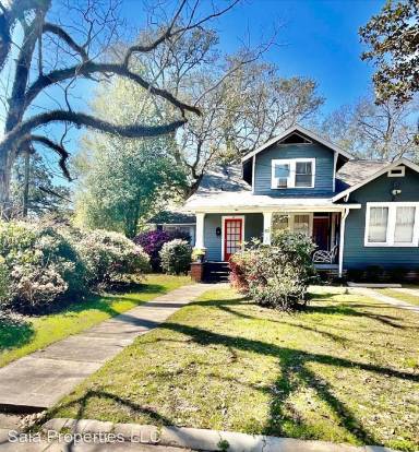Main picture of 166 Kenan St