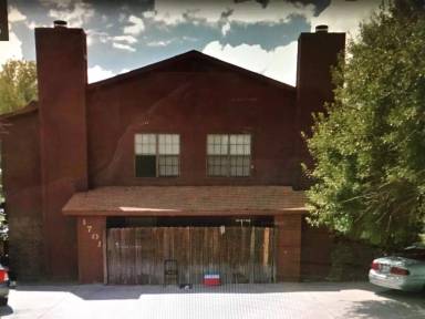 Main picture of 1701 Cedarhill - A
