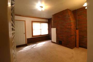 Main picture of 1601 W College St