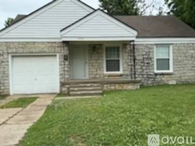 Main picture of 4702 N Donald Ave