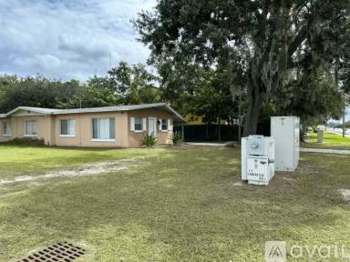 Main picture of 5 E Lancaster Rd