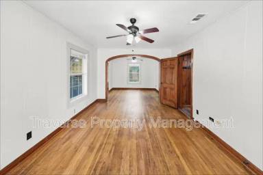 Main picture of 3624 Frazier Ave