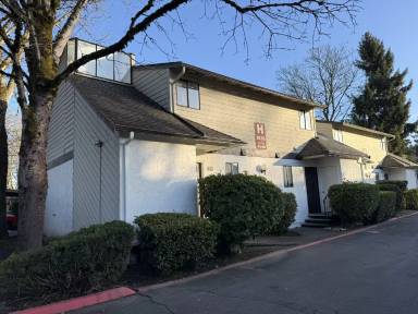 Main picture of 1826 Maple Ln