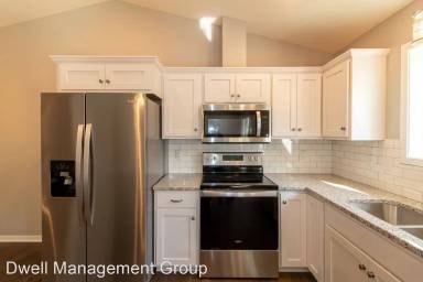Main picture of 5684 56th St NW
