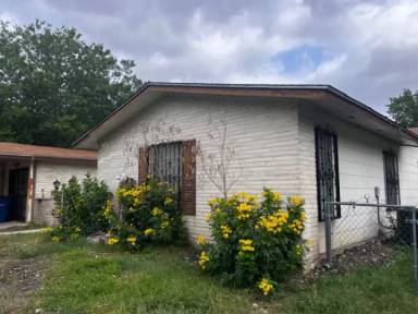 Main picture of 7619 Westfield Blvd