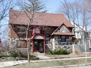 Main picture of 818 E University Ave