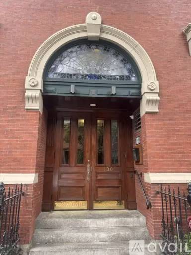 Main picture of 130 Appleton St