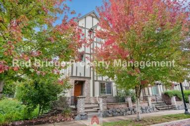 Main picture of 28520 SW Paris Ave
