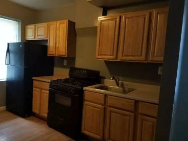 Main picture of 613 S Payson St