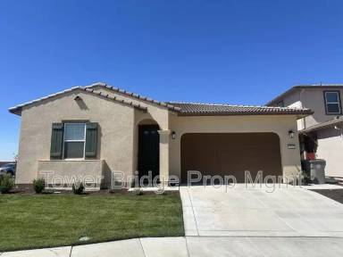 Main picture of 5601 Padrone St