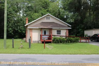 Main picture of Mixed Use Property on Large Corner Lot