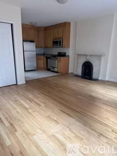 Main picture of 69 W 55th St