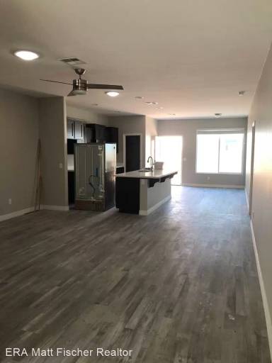 Main picture of 344 W Orchid St