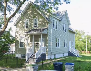Main picture of 2536 N Richards St