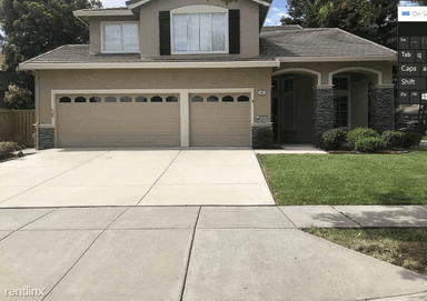 Main picture of 689 Apple Hill Dr