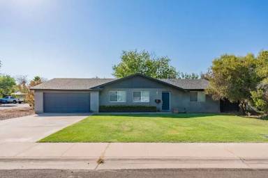 Main picture of 732 E Campus Dr