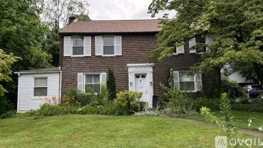 Main picture of 614 Argyle Rd