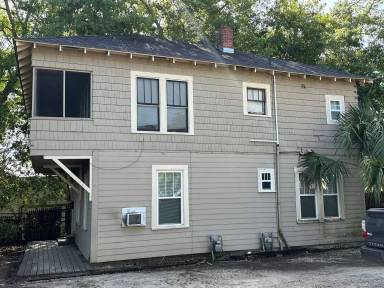 Main picture of 1237 N Adams St