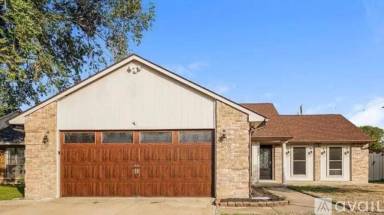 Main picture of 515 Magnolia Dr