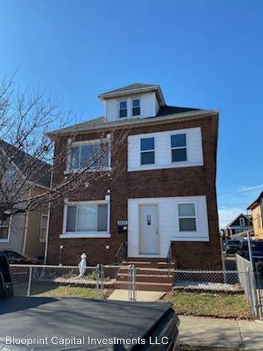 Main picture of 3826 Elm St