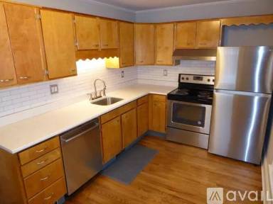 Main picture of 56 Madison St