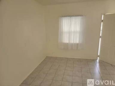 Main picture of 2065 Atwater Blvd