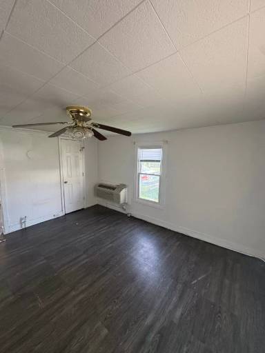 Main picture of 427 Laurel St