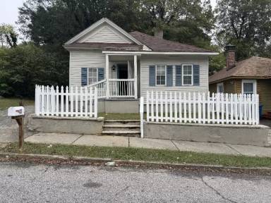 Main picture of 43 Booker St NW