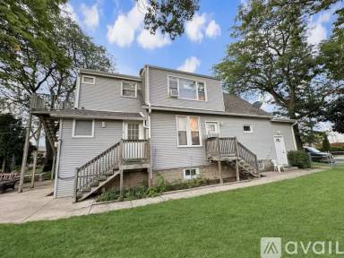 Main picture of 1952 S Chestnut St