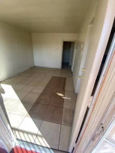Main picture of 6128 Woodward Ave