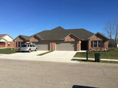 Main picture of 2211 Shamrock Ln