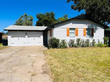 Main picture of 2911 SW 53rd St