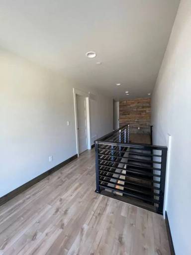 Main picture of 1010 7th St E
