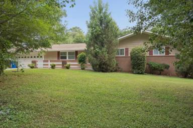 Main picture of 5490 Saint Lo Ln