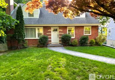 Main picture of 23 Custis Ave