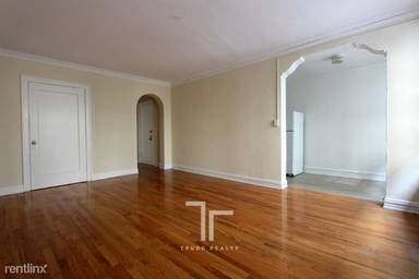 Main picture of Roscoe Apartments