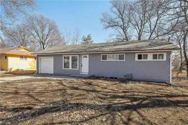 Main picture of 8609 Everett St