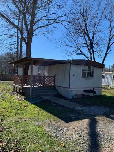 Main picture of 3 Burge Dr