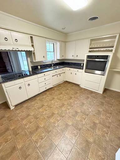 Main picture of 202 S 3rd St