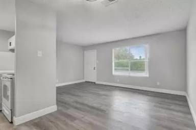 Main picture of MJ3 McFaddin North Apts 1845 - 08